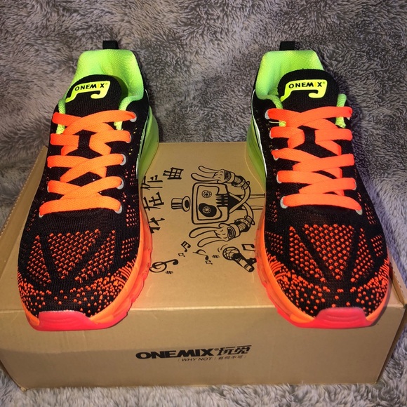 Onemix women’s air cushion running shoes - Picture 2 of 8